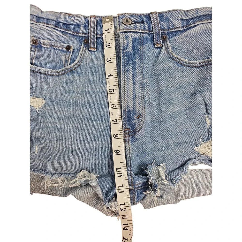 Abercrombie & Fitch The Mom Short High Rise Distressed Denim Womens 26/2